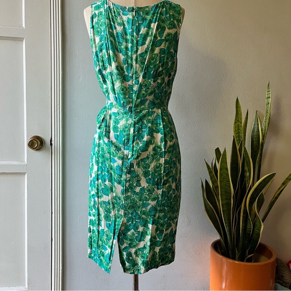 Boden• Silk•Abigail Dress•Green Roses•Sz 12R - Picture 4 of 13